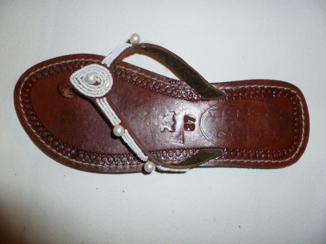 Sandal Bantu White