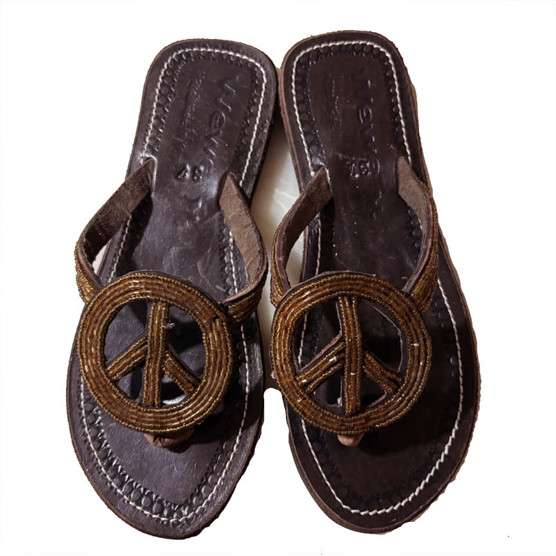 Sandal Amani gold